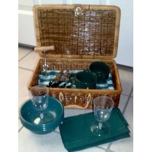  Small Picnic Wine Basket for 2 