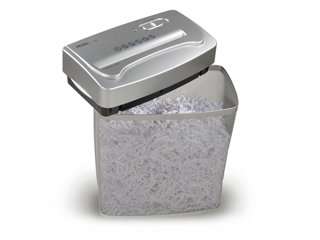 The 4 gallon wire mesh wastebasket makes it easy to dispose of all 